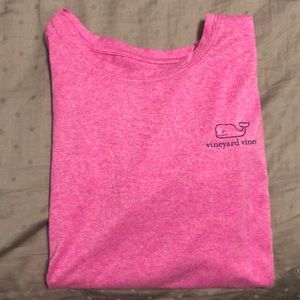 Vineyard Vines performance tee